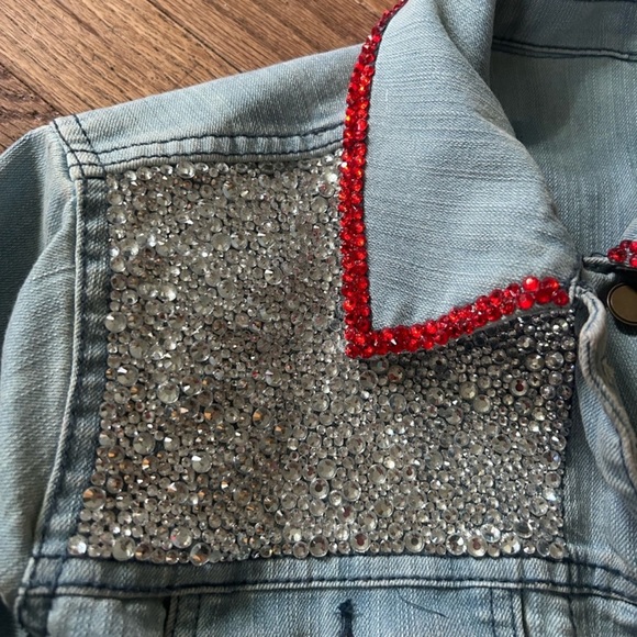 Taylor Swift Eras Tour Custom-Made “Red” Album Rhinestone Denim Jacket 💎❤️ - Picture 3 of 6